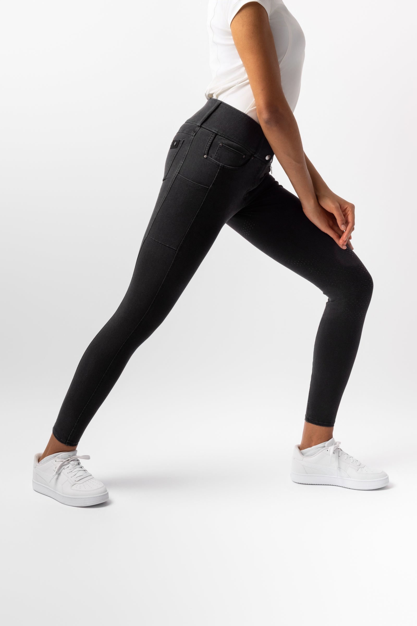 Horze Carolyn Women´s Denim Full Grip Breeches Women’s Riding Clothing
