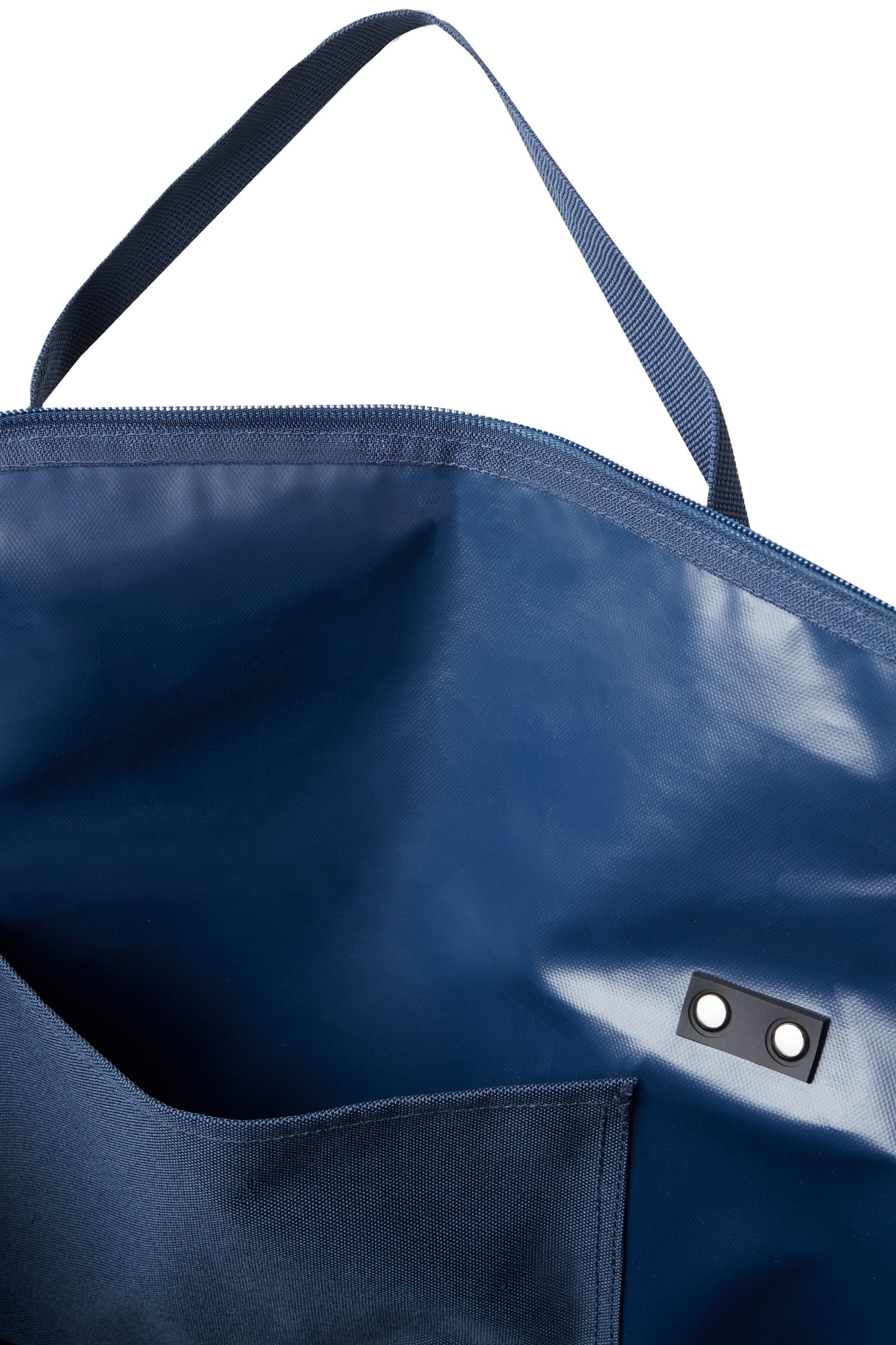 B Vertigo Helsinki Large Travel Bag Accessories