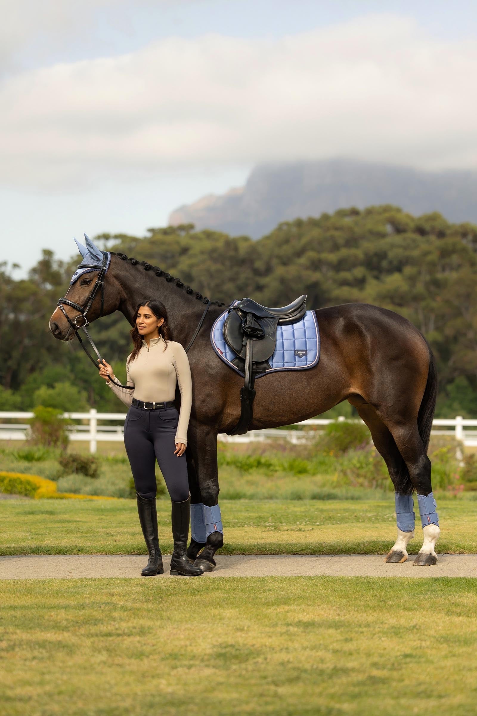 LeMieux Loire Classic Square Close Contact Saddle Pad Saddle Pads
