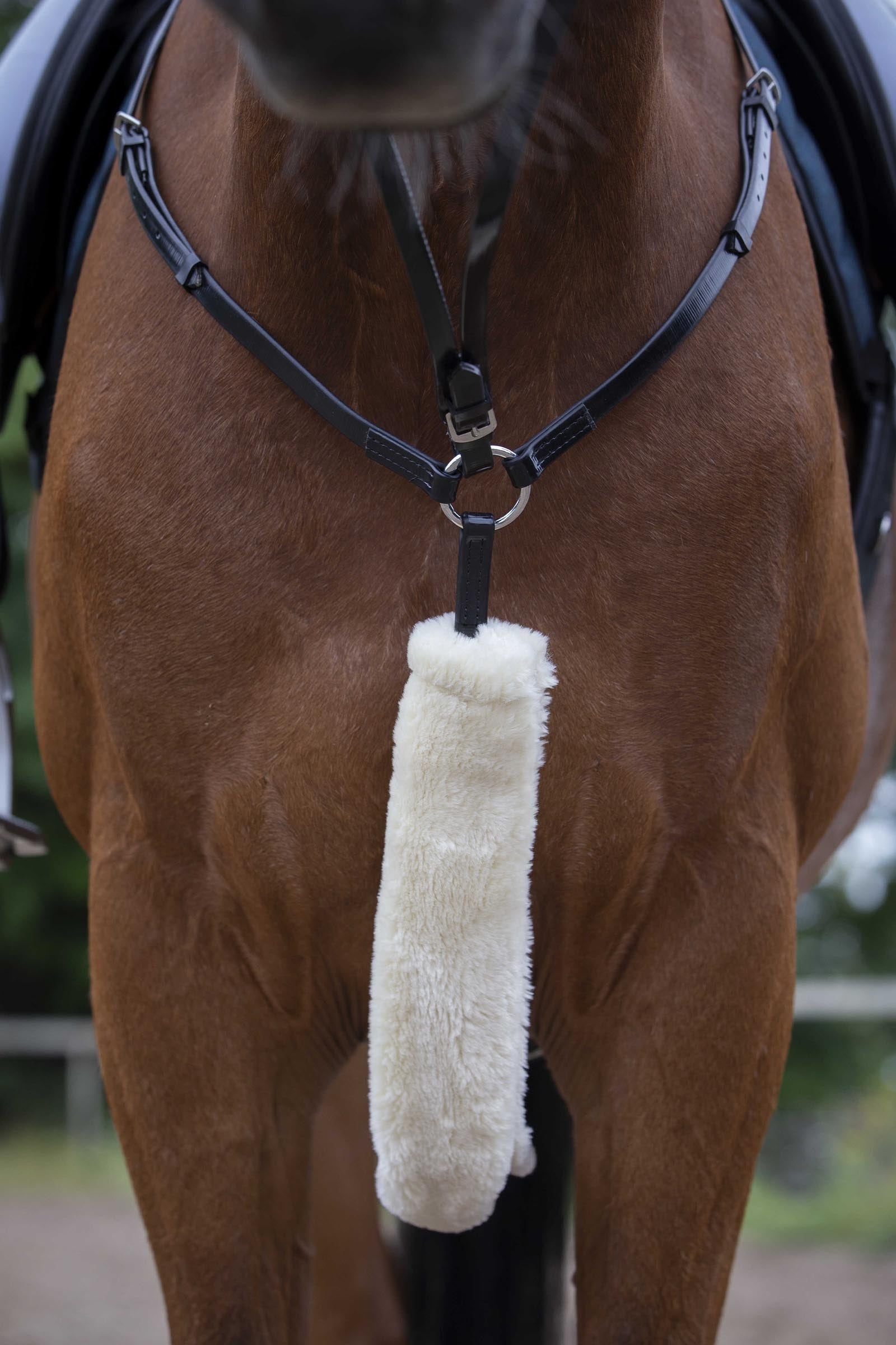 Equi Theme EQUITHÈME Teddy Hunting Breastplate Sleeve Bridles & Reins