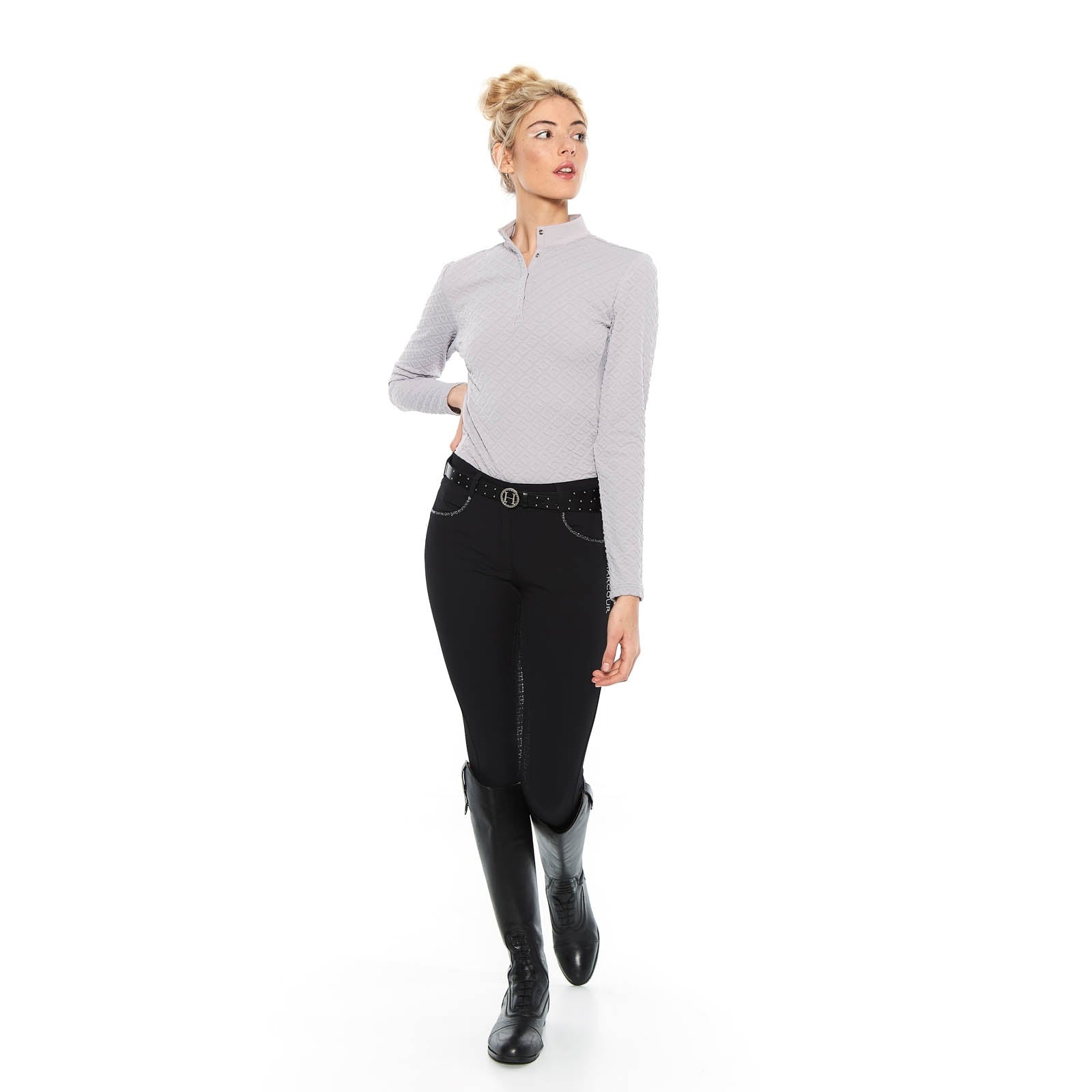 Model shot 2