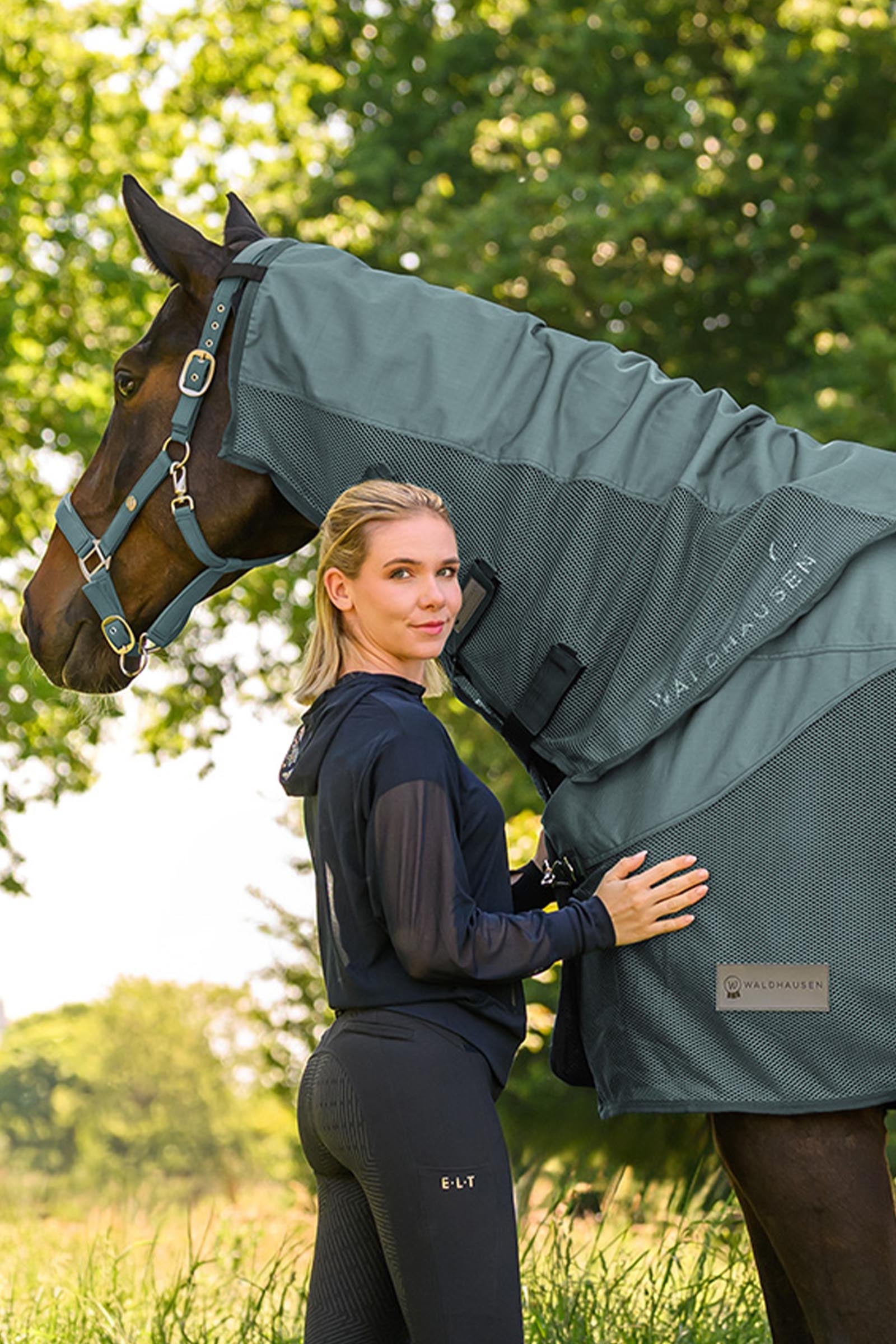 Waldhausen Comfort Rain & Fly Neck Cover Horse Rugs