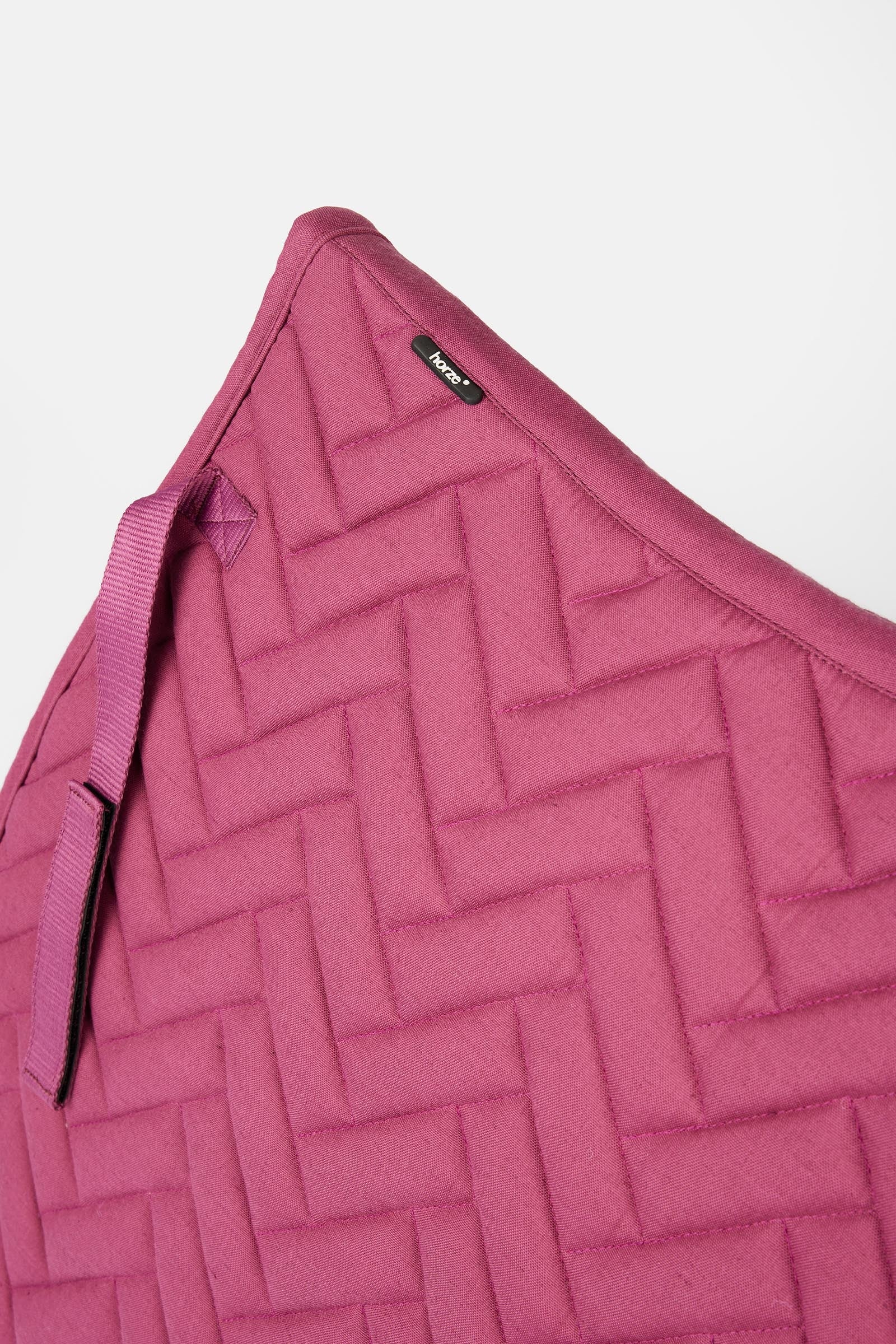 Pack shot 2
