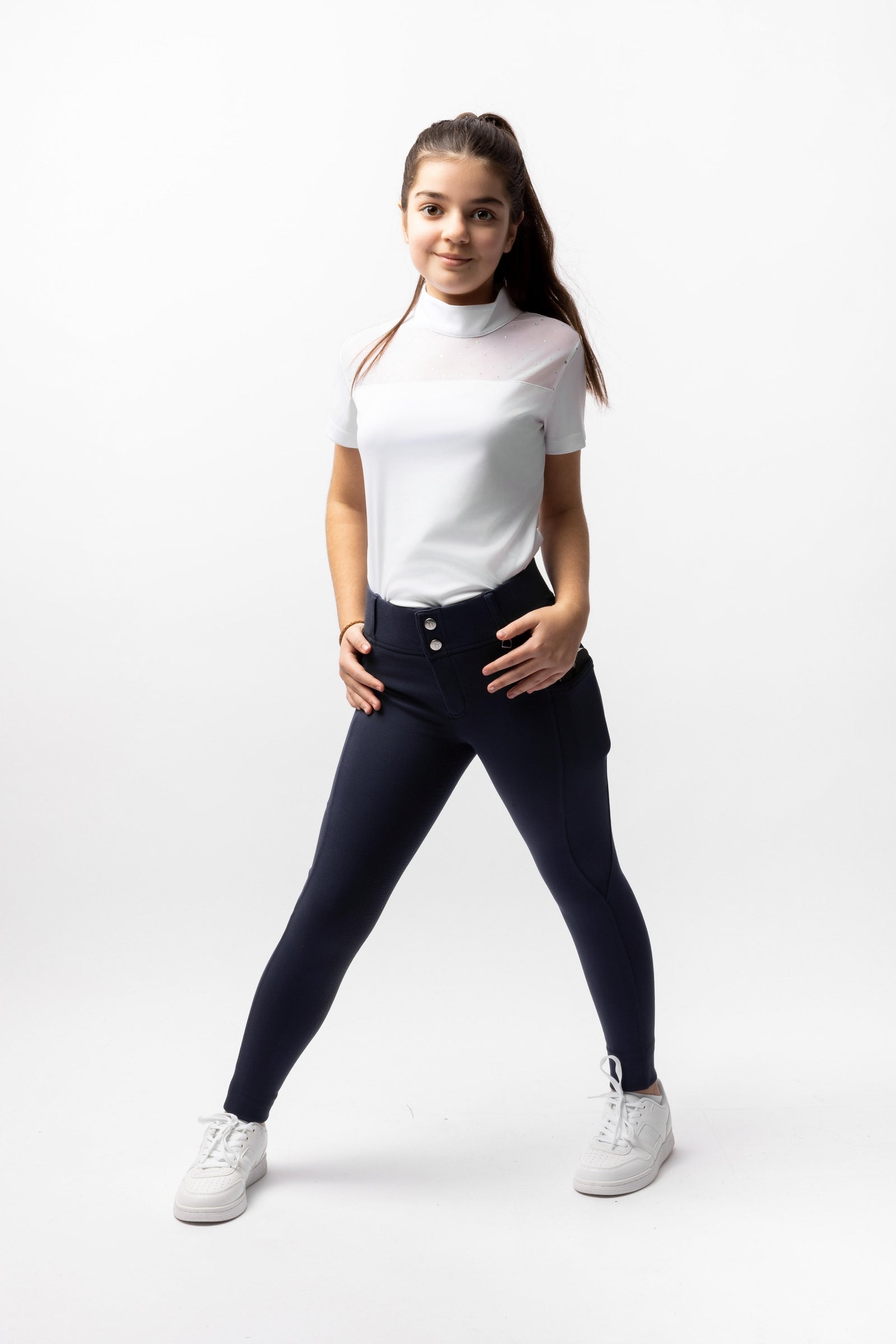 Model shot 2