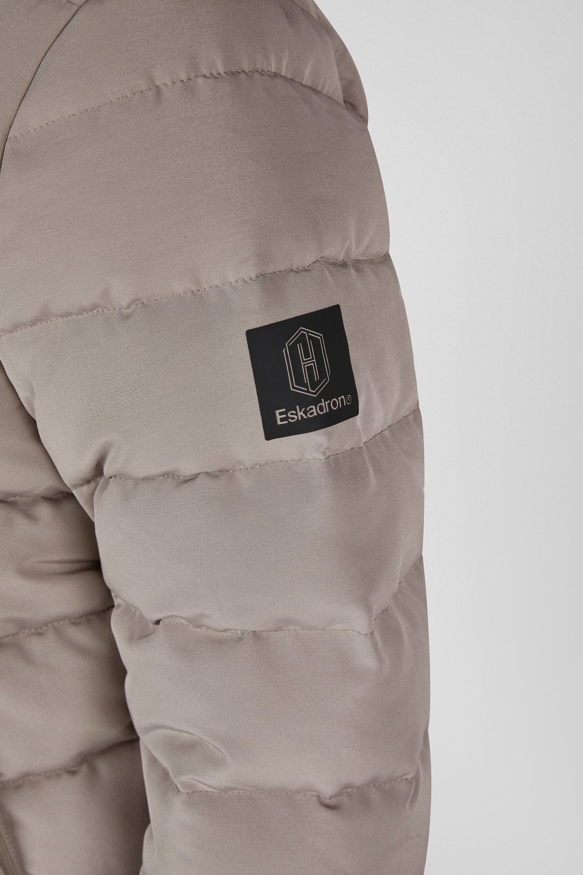 Eskadron Heritage 26/27 Womens Quilt Jacket Women’s Riding Clothing