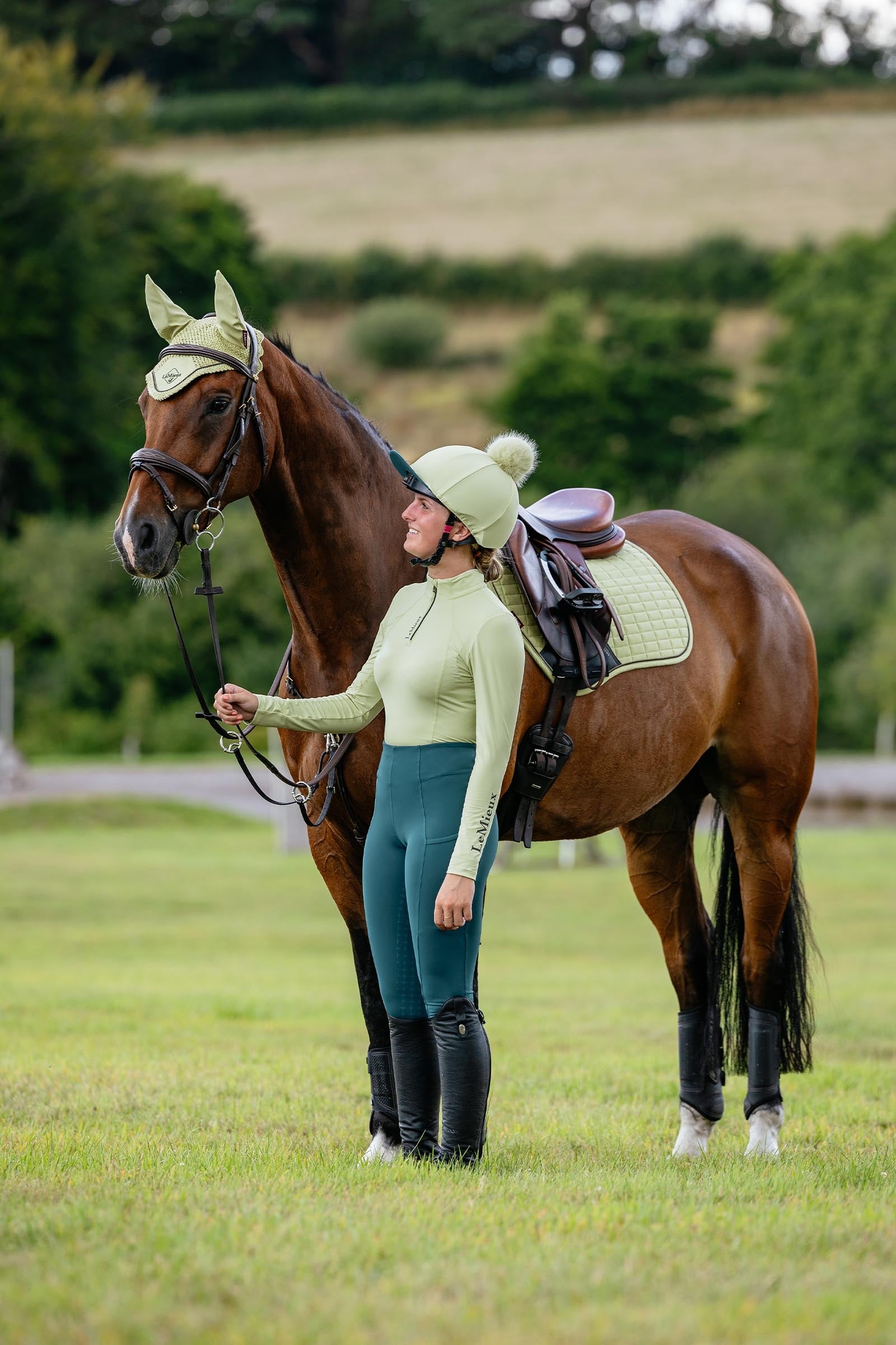 LeMieux Lemieux Suede Close Contact Square Saddle Pad Saddle Pads
