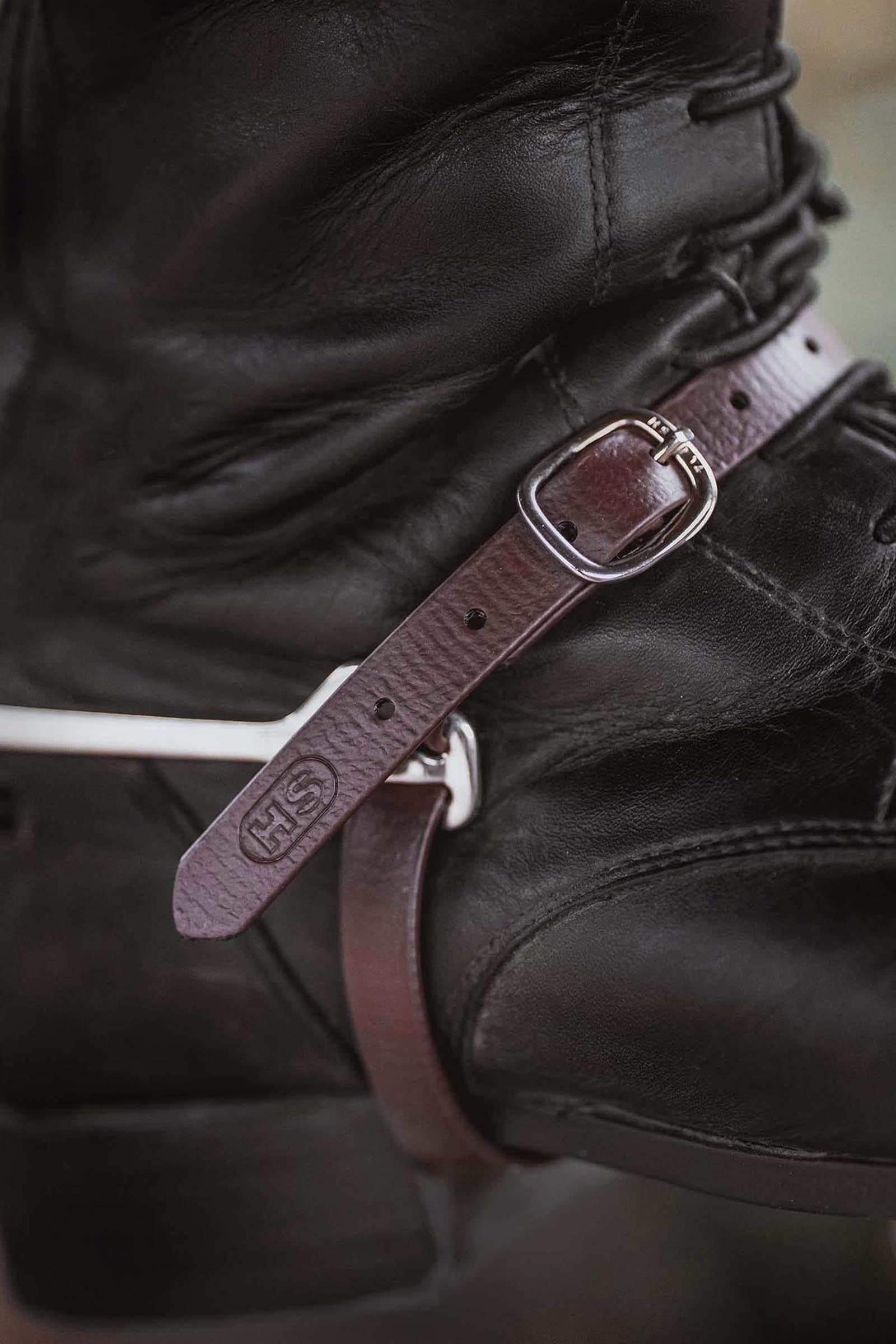 Lifestyle shot 1