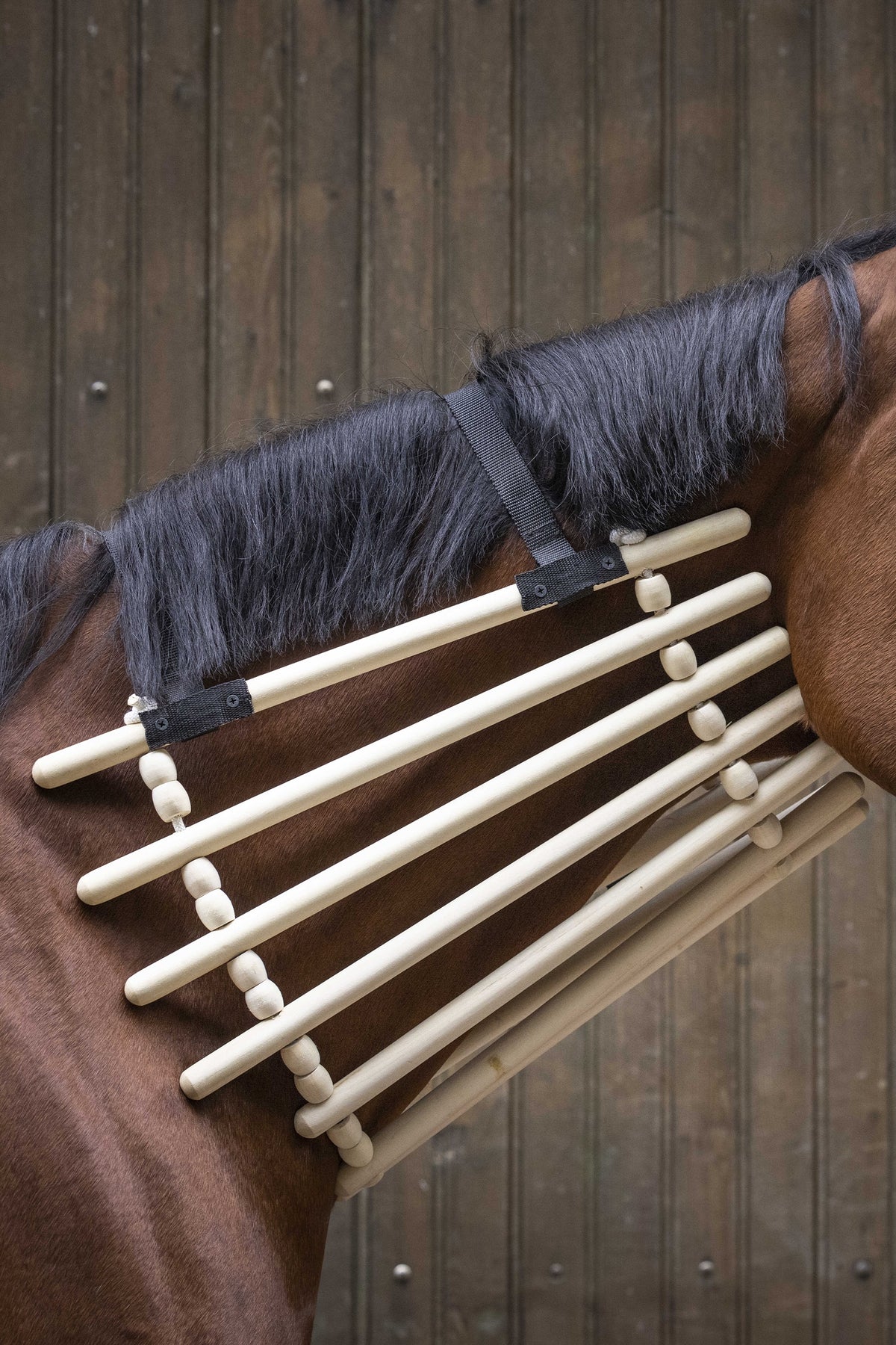 HIPPOTONIC Wooden Neck Cradle Stable Equipment