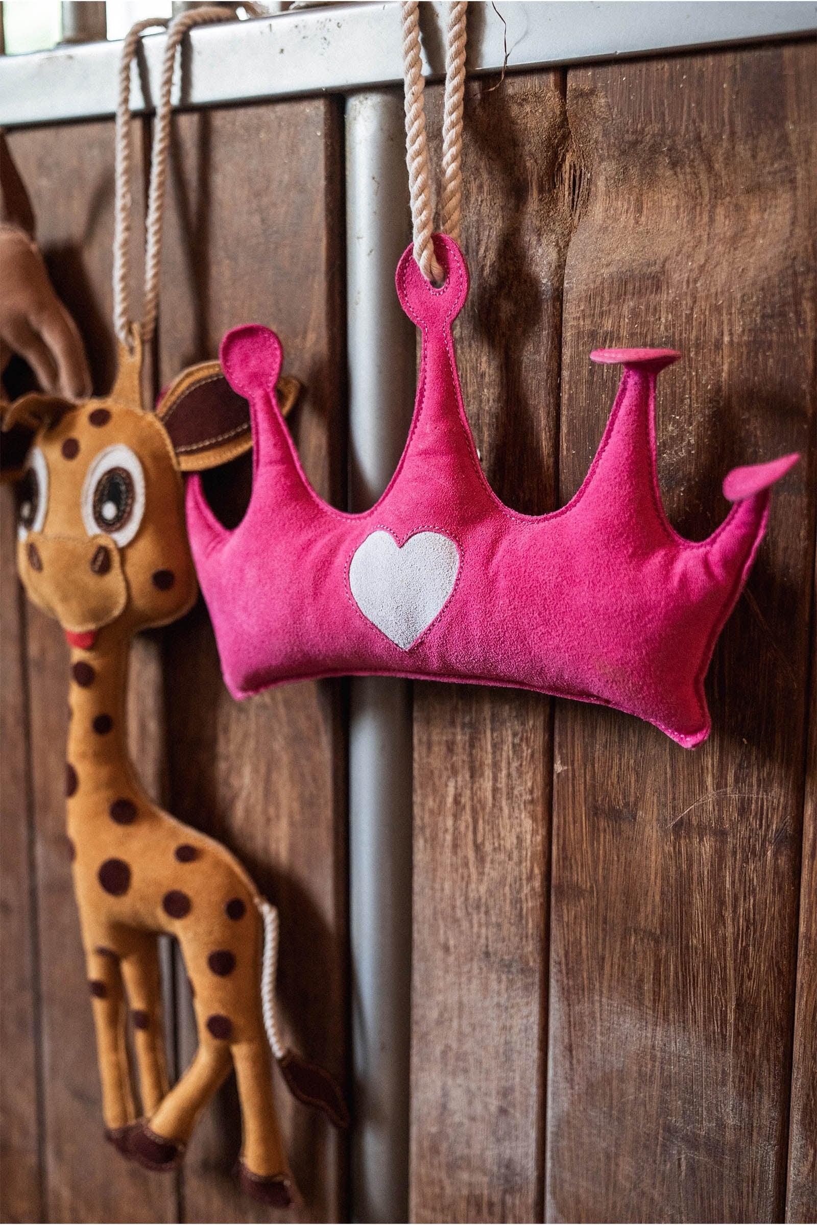 Horse Guard HorseGuard Crown Horse Toy Horse Toys & Riding Arena Supplies